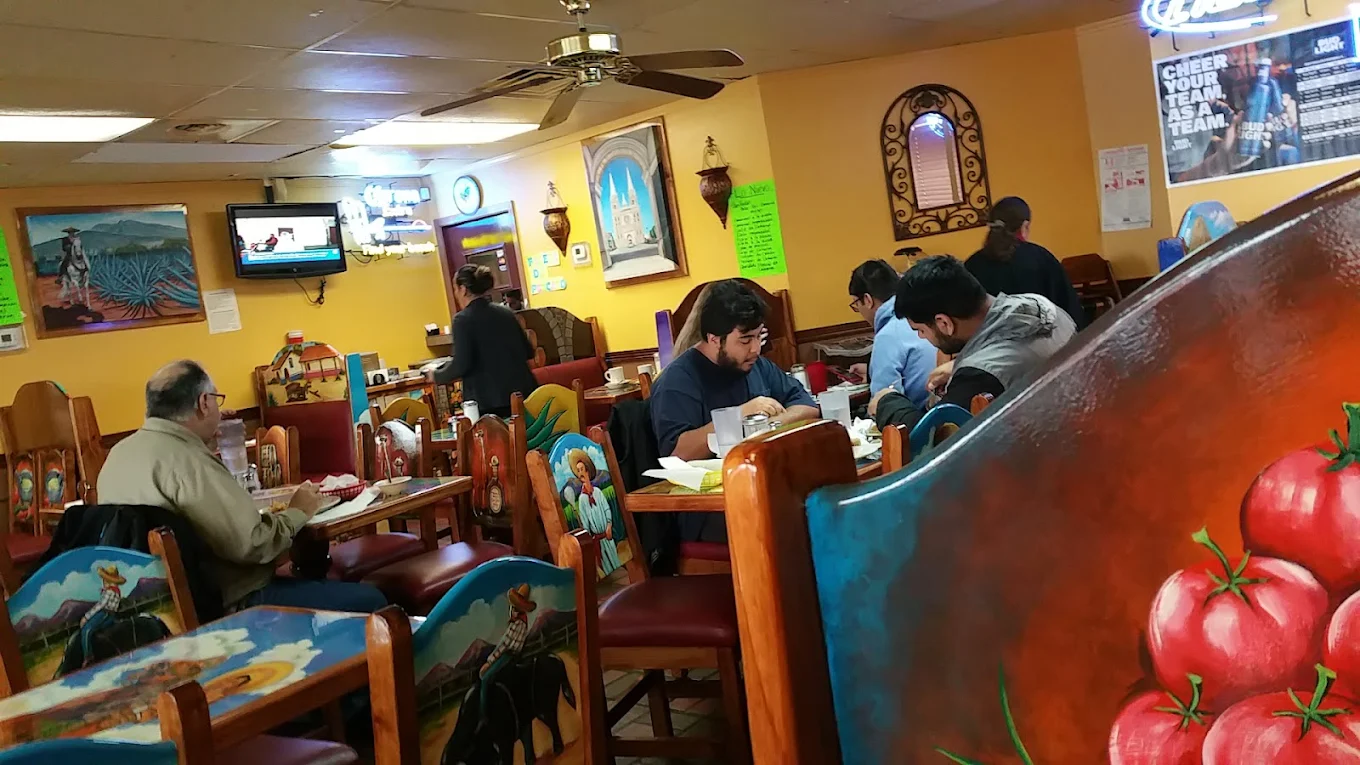 Restaurant interior 11